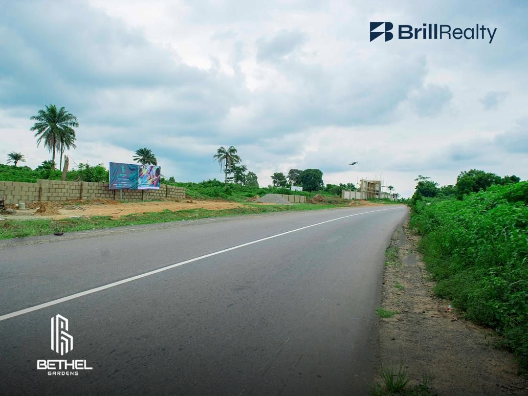 Strategically positioned on Ijaye, Moniya-Iseyin Road, Bethel Gardens boasts convenient access to essential amenities while providing a tranquil escape from the city's hustle and bustle.